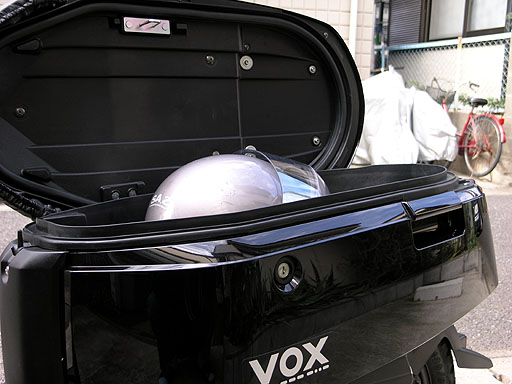 ���Q�b�W�^��